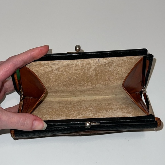 Vintage Dooney & Bourke Leather Wallet - Picture 7 of 16